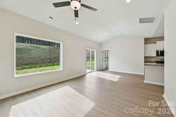 3413 Yorkshire DR, Gastonia, NC 28052