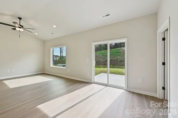 3413 Yorkshire DR, Gastonia, NC 28052