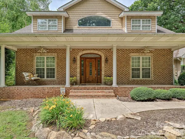8729 Riverwood RD, Terrell, NC 28682