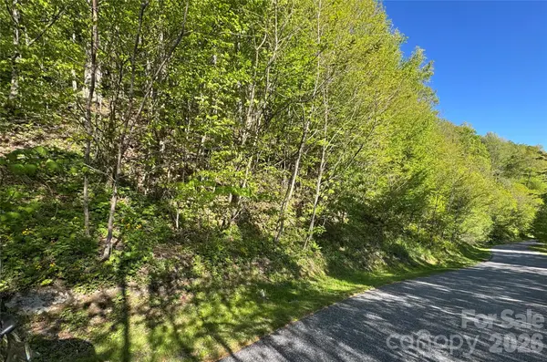 21 Overlook DR #21/23, Mars Hill, NC 28754