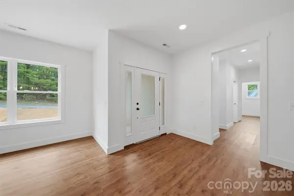 414 Scarlett Oak CT NE, Lenoir, NC 28645