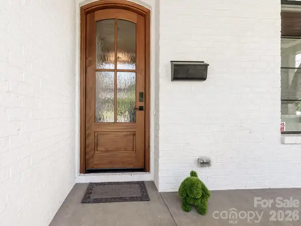 2928 Hanson DR, Charlotte, NC 28207