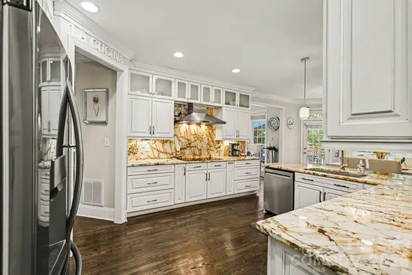 163 Evening Shadow RD, Lake Wylie, SC 29710