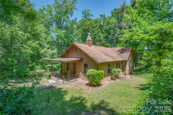 77 First ST, Tryon, NC 28782
