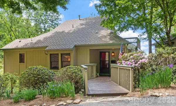 121 Ivy Ridge RD, Burnsville, NC 28714