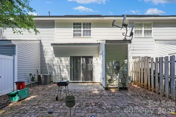 7543 Petrea LN, Charlotte, NC 28227