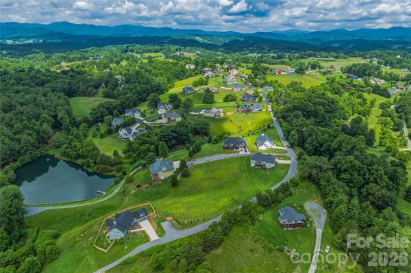 85 Horizon WAY, Alexander, NC 28701