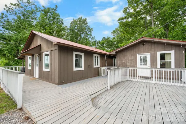 7042 Martin LN, Morganton, NC 28655