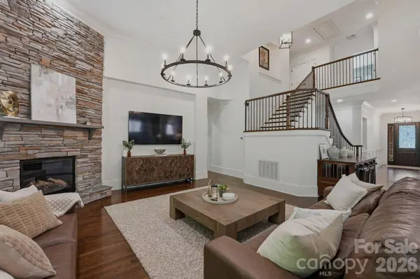 221 Glenmoor DR, Waxhaw, NC 28173