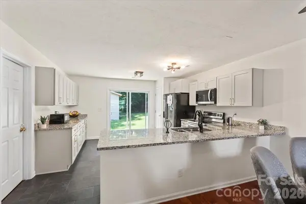 3119 Decapolis DR, Charlotte, NC 28215