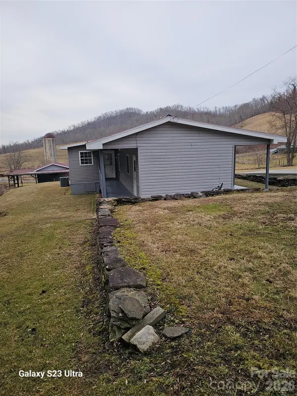 656 Water ST, Bakersville, NC 28705