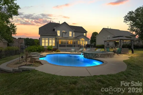 286 Corona CIR, Mooresville, NC 28117