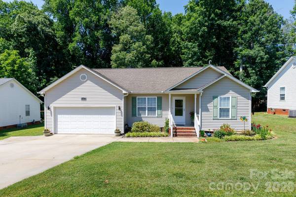 2312 Nuthatch DR, Rock Hill, SC 29732