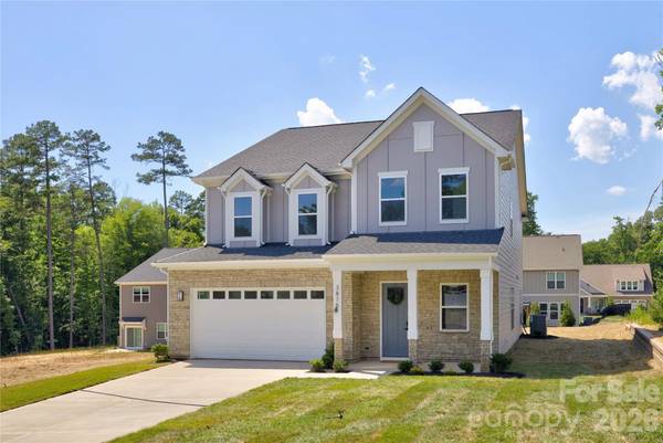 3875 12th Street CT NE, Hickory, NC 26801