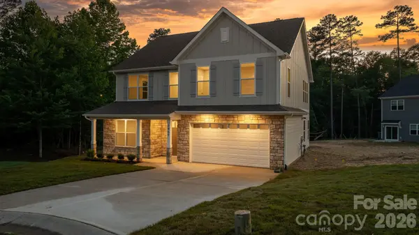 3869 12th Street CT NE, Hickory, NC 28601