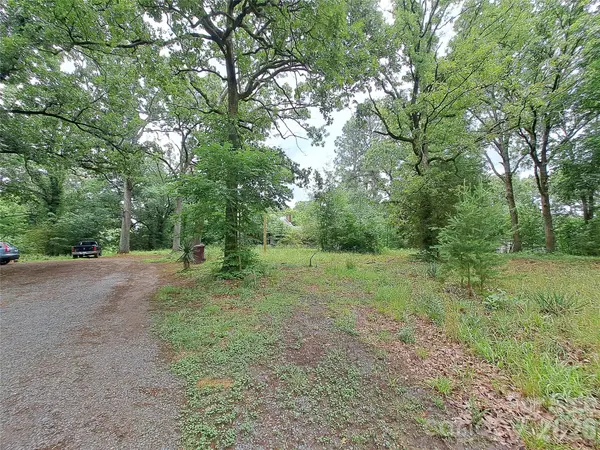 155 Peggy LN, Rockwell, NC 28138