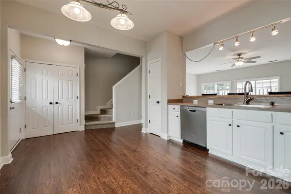 3186 Mannington DR, Charlotte, NC 28270