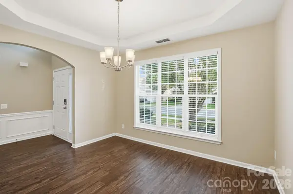 2910 Azalea Hills DR, Charlotte, NC 28262