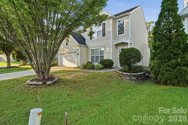 2910 Azalea Hills DR, Charlotte, NC 28262