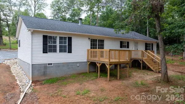 3196 Corkie DR, Granite Falls, NC 28630