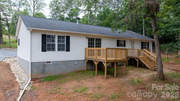 3196 Corkie DR, Granite Falls, NC 28630