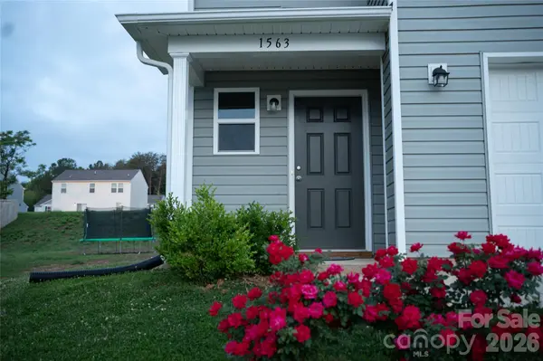1563 Catskill WAY, Newton, NC 28658