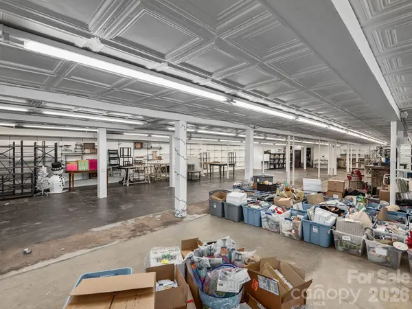 101 N Main ST, Waynesville, NC 28786