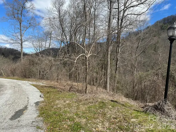0 Tuckaway Ridge DR, Hendersonville, NC 28792