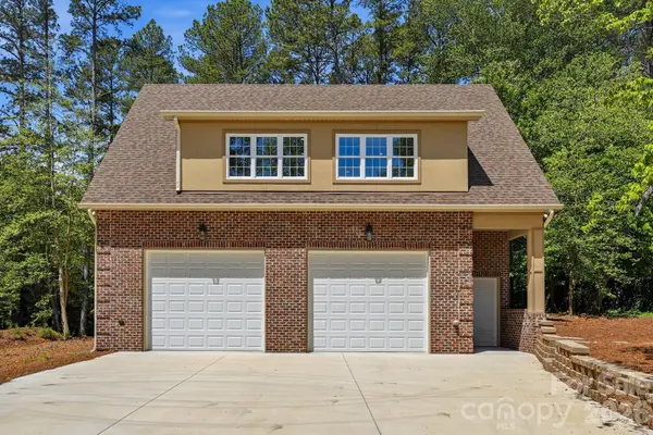 2605 Penngate DR, Sherrills Ford, NC 28673