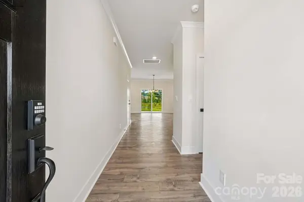 4181 Round Table DR, Gastonia, NC 28056