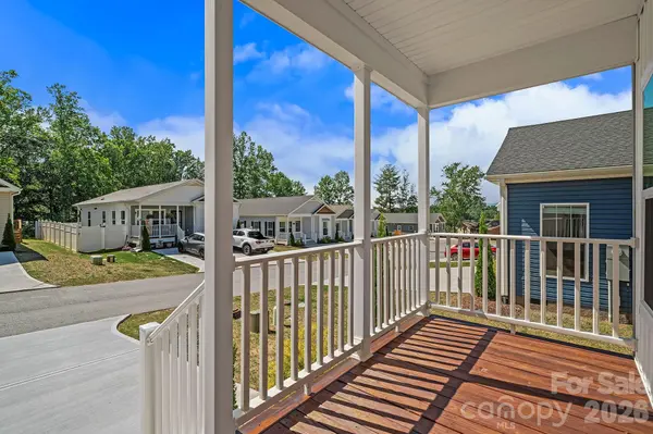 123 Bellamy RD, Asheville, NC 28806