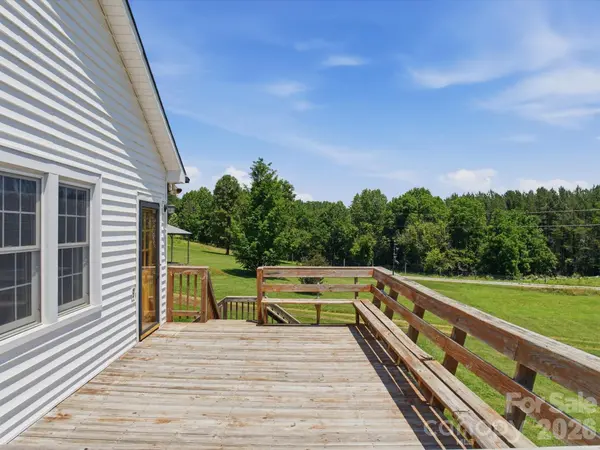 2401 Lail RD, Morganton, NC 28655