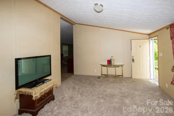 22 Hazelwood RD, Asheville, NC 28806