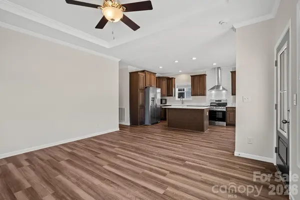 125 Bellamy RD, Asheville, NC 28806
