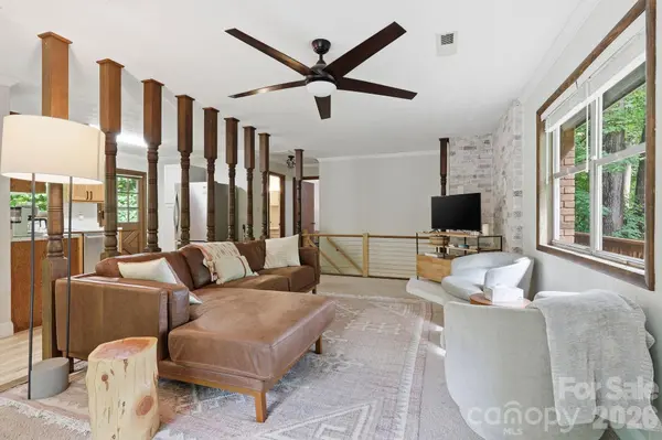 182 Saw Branch RD, Candler, NC 28715