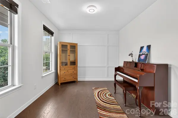 8224 Cornhill AVE, Charlotte, NC 28277