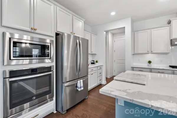 8224 Cornhill AVE, Charlotte, NC 28277