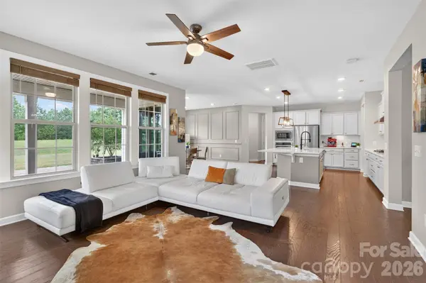 8224 Cornhill AVE, Charlotte, NC 28277