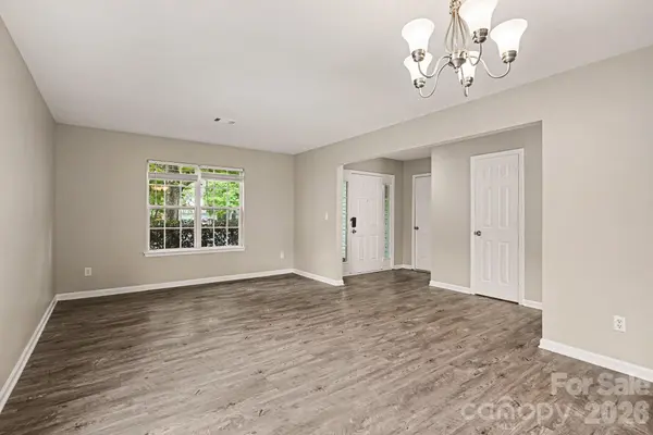 3013 Robin Terry CT, Charlotte, NC 28208