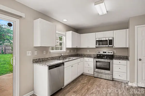 3013 Robin Terry CT, Charlotte, NC 28208