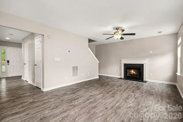 3013 Robin Terry CT, Charlotte, NC 28208