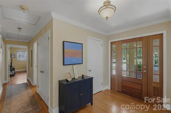 6014 Glenridge RD, Charlotte, NC 28211