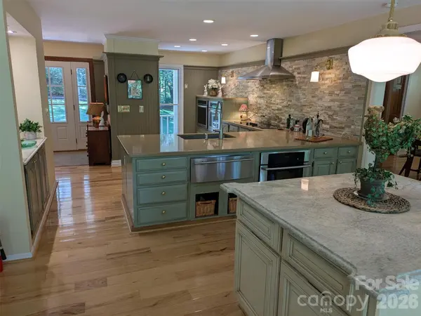 675 Fox Run LN, Tryon, NC 28782
