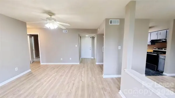 11139 Harrowfield RD, Charlotte, NC 28226