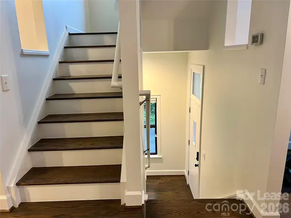 663 E 10th ST, Charlotte, NC 28202