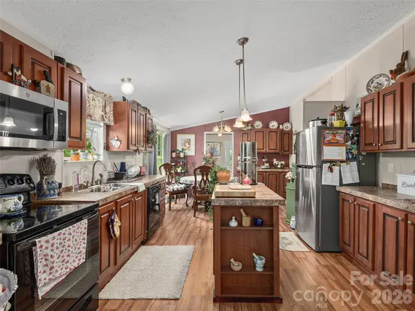 166 Indian Springs RD, Clyde, NC 28721