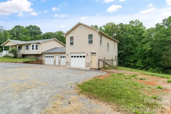 229 Oakridge RD, Stanley, NC 28164