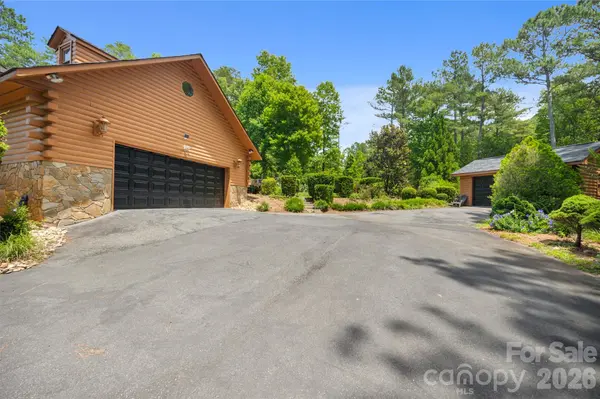 214 Harbor Ridge DR, Connelly Springs, NC 28612
