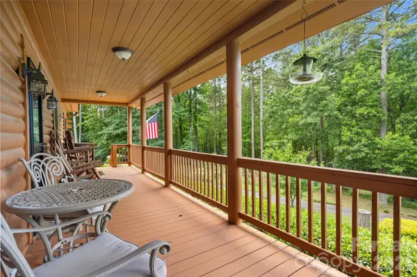 214 Harbor Ridge DR, Connelly Springs, NC 28612