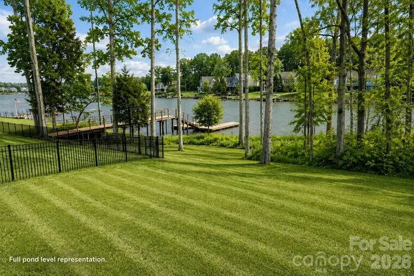 165 Little Indian LOOP, Mooresville, NC 28117